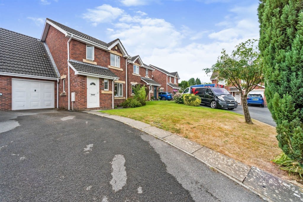 Peter Alan on Twitter "Vale Reach, Pencoed, Bridgend A well