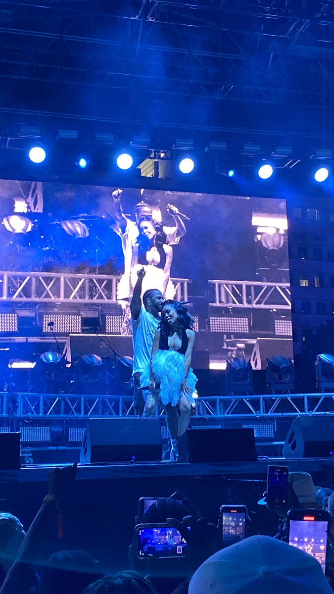 jadastepp__'s tweet photo. @BigSean @JheneAiko https://t.co/DSrjah05NO
