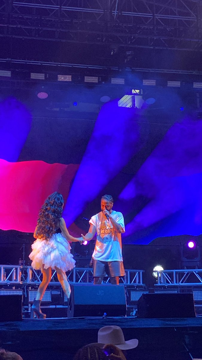 jadastepp__'s tweet photo. @BigSean @JheneAiko https://t.co/DSrjah05NO