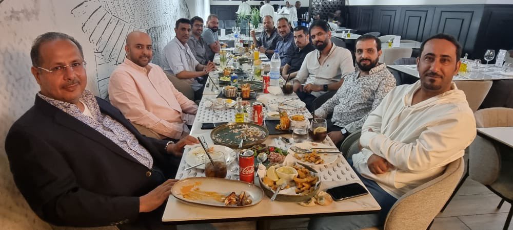 alekhbariyaFRA's tweet photo. Photos | D’après @KSAembassyCi, S.E.M l'Amb @BINKHADAAN a organisé un dîner pour la délégation saoudienne du Fonds Saoudien de développement #SaudiFundForDevelopment dirigée par M.Yasser bin Munif Al-Otaibi.
#EKHactualités https://t.co/KVnUW5JIH4