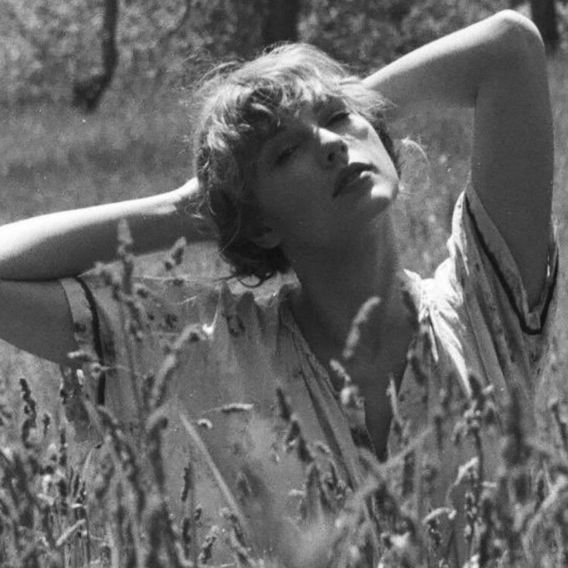 stagwends's tweet image. AL FIN, YA ES AGOSTO!!! 😭💖
#TaylorSwift #taylorswiftaugust
#augusttaylor #August