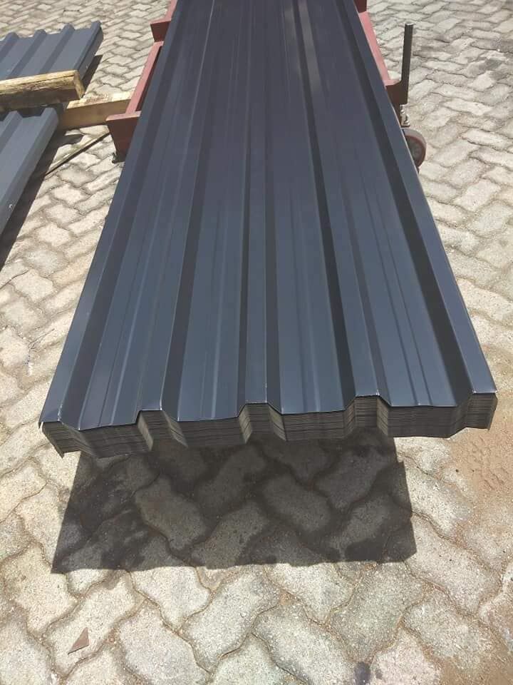 perfectroofzw's tweet photo. We have a great range of 0.35mm &amp; 0.4mm Charcoal Grey  Roofing sheets at our workshop in Ruwa.

Visit Us: 605 Hute Close, Ruwa
Call / Whatsapp 0719990166, 0786727730, 0780732269 to get a free quotation for your roofing project today!

More of our products: https://t.co/gFOWJyswHQ https://t.co/kuP1eK4hNg