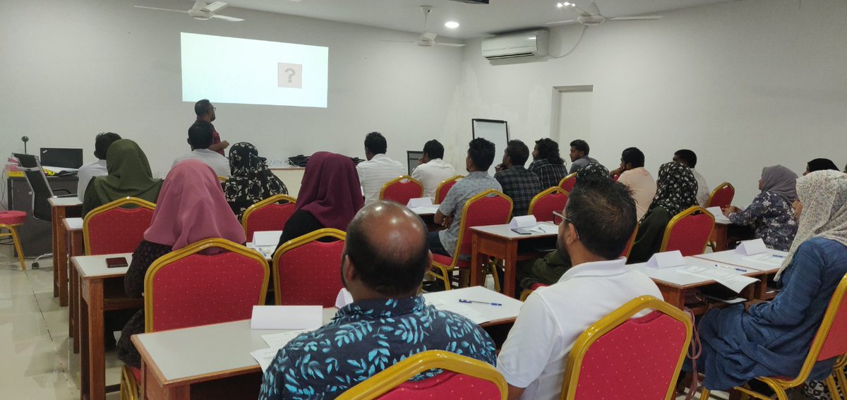 census2022mv's tweet photo. Training of enumerators at SH. Kan'ditheemu commenced. 
This training round will be conducted from 31 July - 4 Aug 2022. We look forward to working closely with all enumerators in making Census 2022 a success. 

@kanditheemuc01

#AharenVesBaiverivaanan #CountMeIn #Census2022mv https://t.co/GWZsotmvHB