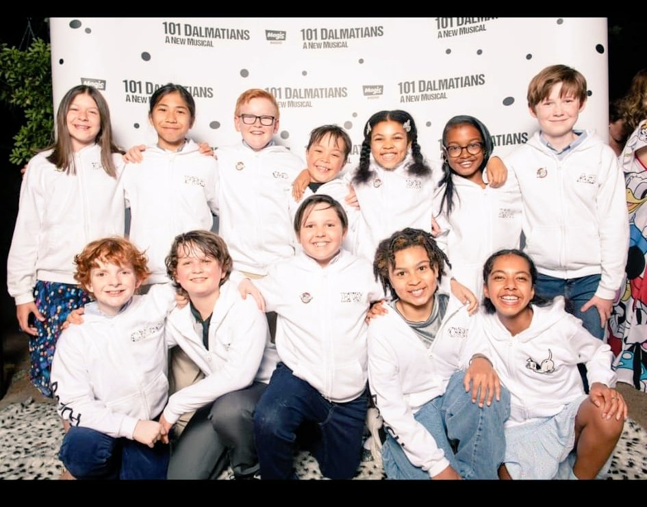 Mandy_cover's tweet photo. Harmony had an amazing time at the  Press Night for 101 Dalmatians. My little 🌟 @LongshawAcademy https://t.co/5pHrvB8hEv