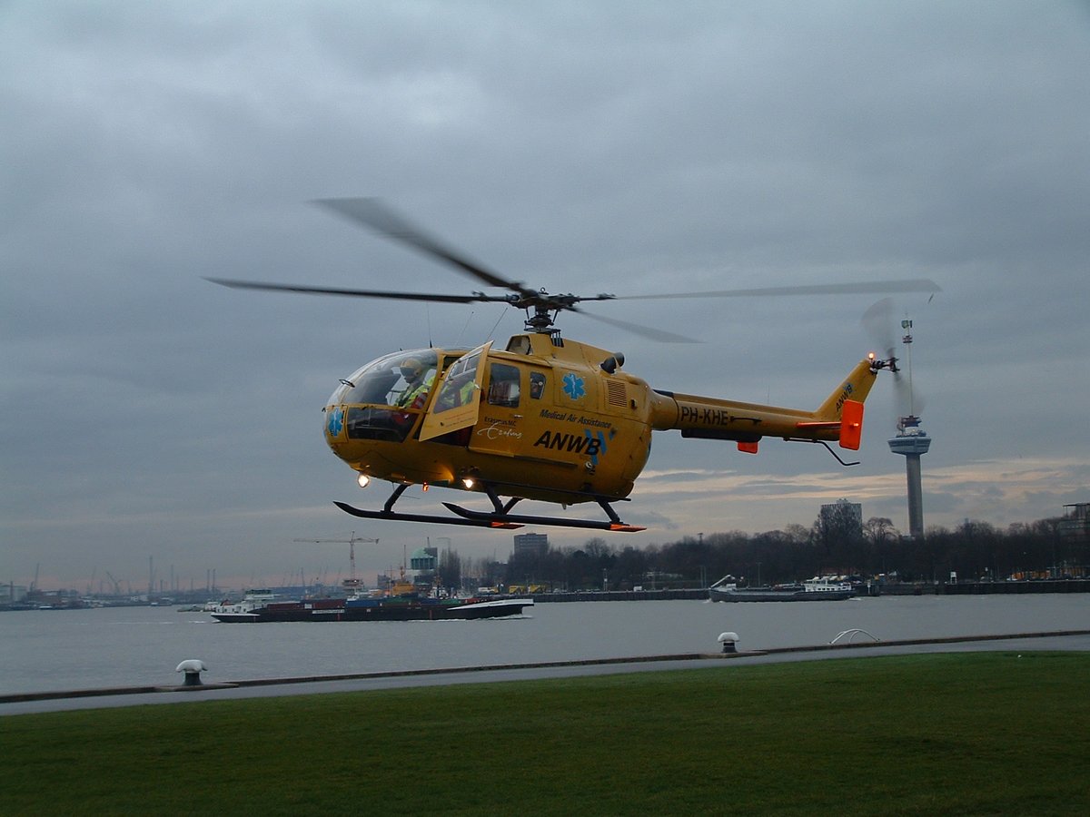 1 augustus 2022, 25 jaar Lifeliner2. Indrukwekkend en dankbaar werk in een hecht team. Mobiel Medisch Team Rotterdam!