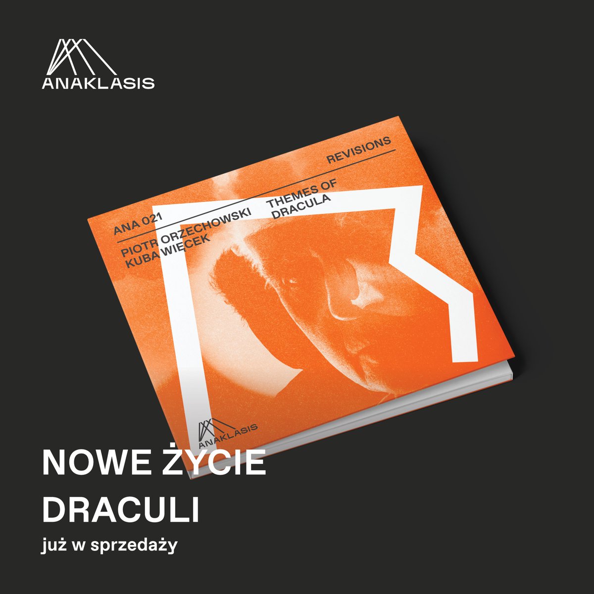 PWMedition's tweet photo. #wyostrzsłuch na #premiera #THEMESOFDRACULA od #ANAKLASIS! 🧛♂️
Od dziś już w sprzedaży krążek @PiotrMusic oraz #KubaWięcek – #ANA021 serii 🟠 #REVISIONS.
Gdzie znaleźć? https://t.co/8SYWP9xlMb
@TVP_Kultura, @rmf_classic, @culture_pl, @RuchMuzyczny https://t.co/3FYp36jRcp