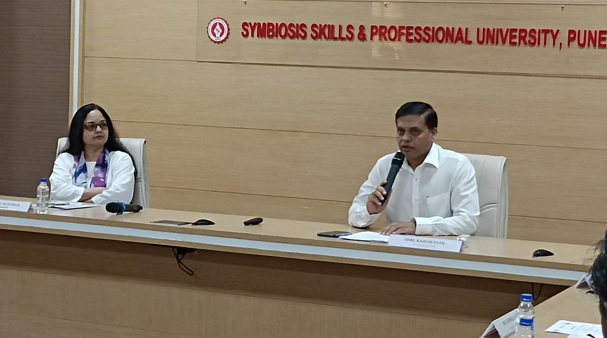 PCMCSarathi's tweet photo. पिंपरी, ३० जुलै २०२२: सिम्बॉयसीस स्कील अँड प्रोफेशनल युनिर्व्हसिटी (SSPU) नॅशनल एचआरडी नेटवर्क पुणे व स्मार्ट सारथी टीम यांच्या वतीने #Symbitalks उपक्रमाचे आयोजन करण्यात आले होते.

सविस्तर माहितीसाठी-
● Play store - https://t.co/uaj2roFAR5
● iOS - https://t.co/w2RkHpULPy https://t.co/tJhX2nRGFh