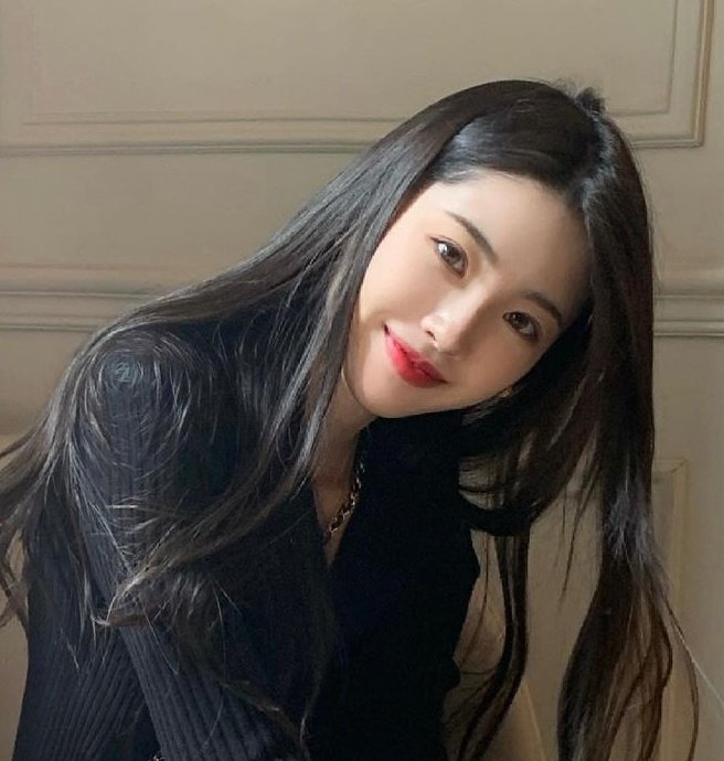 I miss my girls! 🥺 happy international girlfriends' day!! 😊🥰