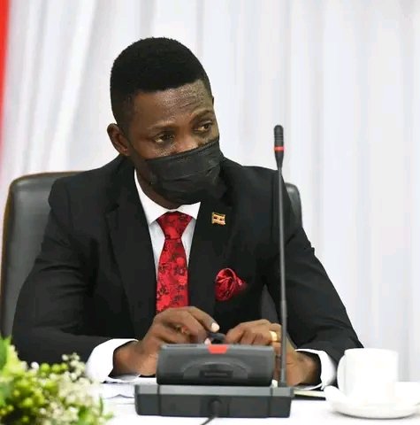 KisituIsaac2's tweet photo. @BBCBreaking MAKE #UGANDA GREAT AGAIN.@KagutaMuseveni #MustGo since he lost 2021Elections to @HEBobiwine.PEOPLE POWER IS GREATER THAN PEOPLE IN POWER&amp;GUN POWER #KUNGA #M7NotOurPresident @EU_Commission @Europarl_EN @UKParliament @RoyalFamily @UN @_AfricanUnion @StateDept @GenevaSummit @amnesty https://t.co/lsceXPXp61