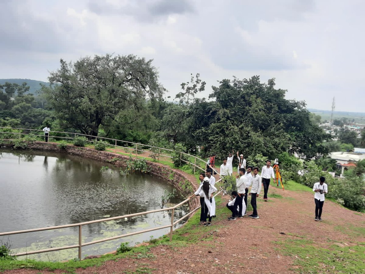 somu014's tweet photo. Visiting tank-3👷‍♀️
Location📍= sanchi, ( Buddist Monument At Sanchi)
Stepping forward towards.... #MissionAmritSarovar #AzadiKaAmritMahotsav 
#ASIbhopal #AICTE_internship.
College= Govt polytechnic college, Bareli (raisen). https://t.co/tdzROun9lv