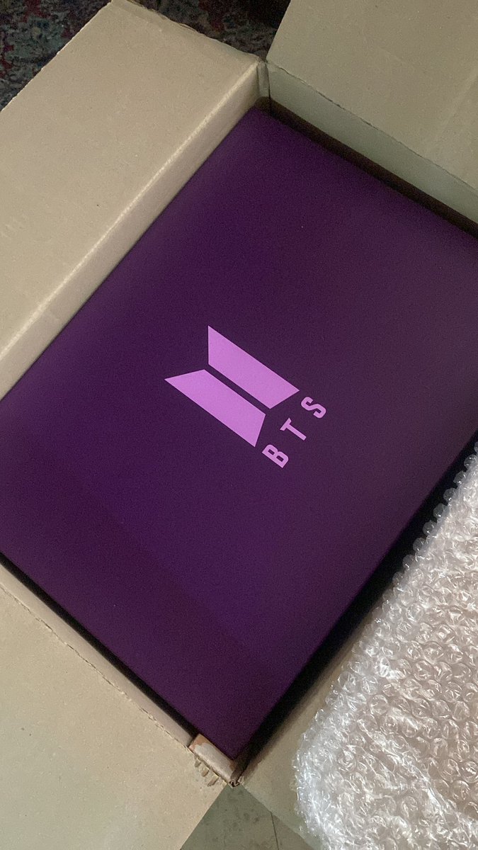 BarcelonaMeann's tweet photo. finally received my merch boxes!!!! Thank you so much @chingu_shoppe !!! 200% LEGIT shop and seller guys! very affordable pati ng mga items niya!😊 sulit ang last budol ko before ako ✈️😊
Thank you again sis! highly recommended!!! https://t.co/ti7Cdgpeg3