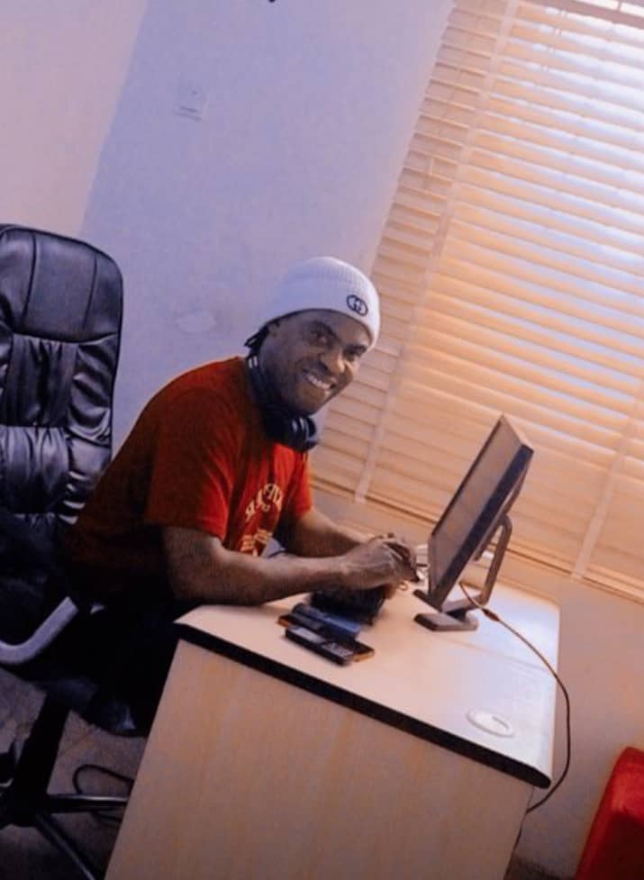 ugobest_music's tweet photo. We are very ready to take all the talented ones to the next level, @ Ugobest music.

See more about us
https://t.co/r5RzY3zizf

We rise by lifting different talented ones...Our jobs speak for us...
We are picking talents from local to international… https://t.co/1zYK23uxSB