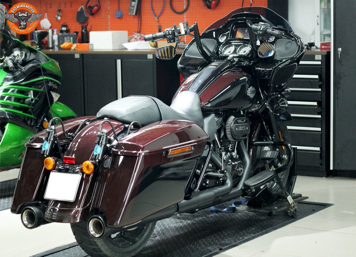 uc_ngai's tweet photo. #Harleydavidson #harleyservice #motorducquangngai #roadglidespecial #top1 https://t.co/r1jO6Oqu9d