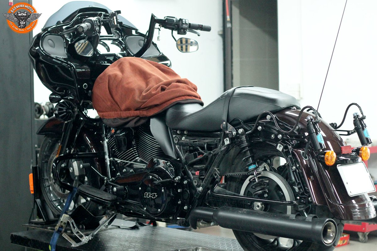 uc_ngai's tweet photo. #Harleydavidson #harleyservice #motorducquangngai #roadglidespecial #top1 https://t.co/r1jO6Oqu9d