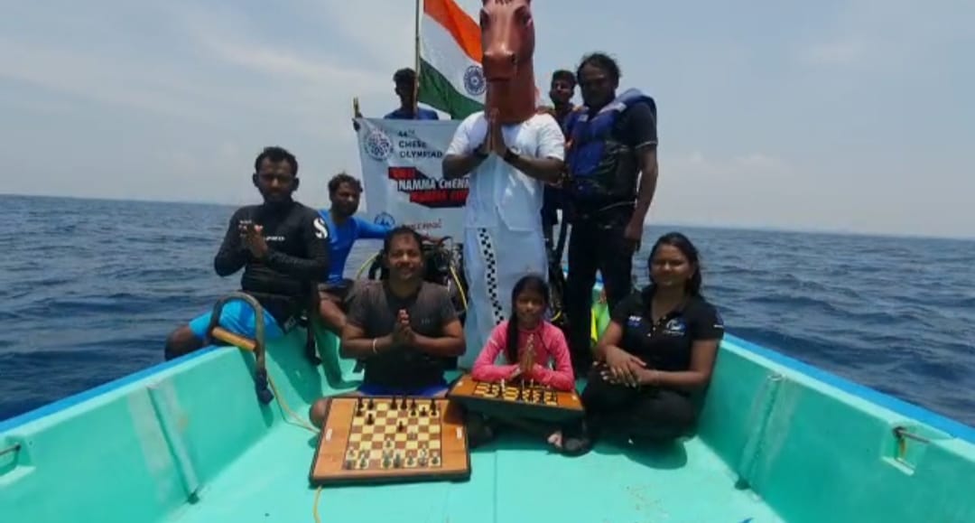 Sports Tamil Nadu on X: We all look up to the legendary mascot of the 44th Chess  Olympiad, Thambi! But have you ever wondered who he looks up to you? It's  none