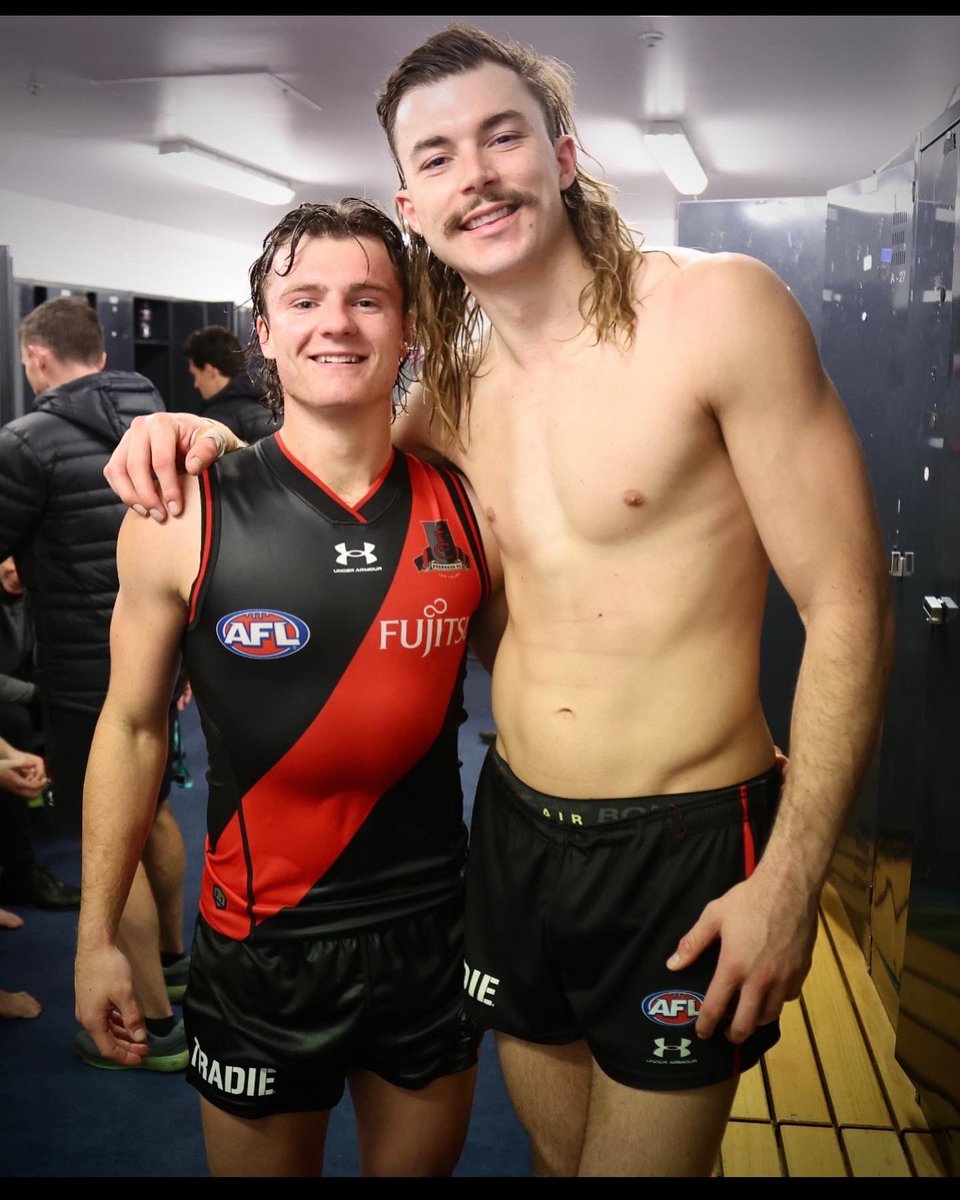 JyeMenzie's tweet photo. A day I’ll never forget, dream come true 🔴⚫️ @essendonfc https://t.co/swye0doaCl