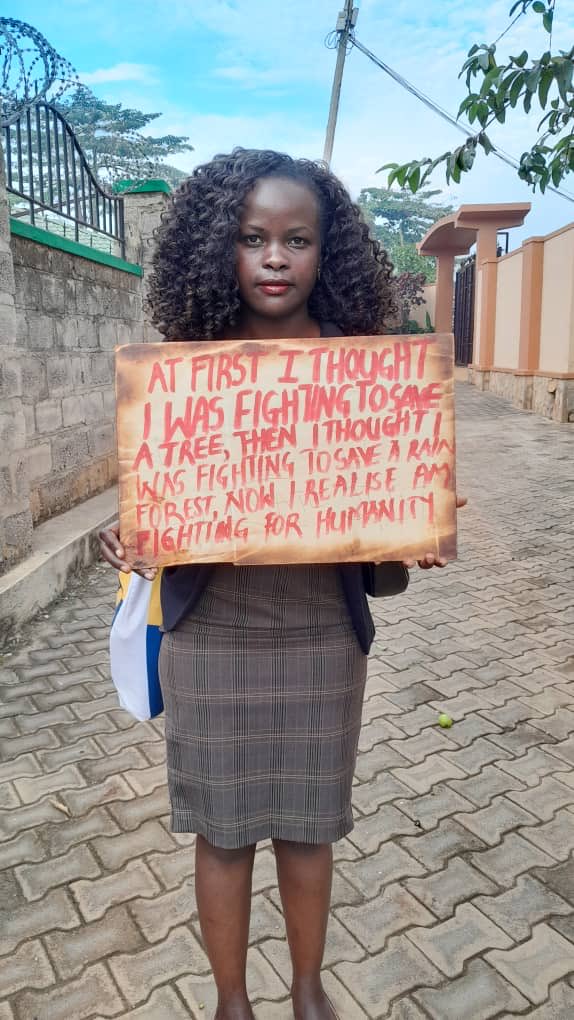 eve_chantel's tweet photo. At First I thought I was Fighting to Save a Tree,Then I thought I was fighting to save a rain forest,Now i realize that am fighting for Humanity https://t.co/4x4lEQqvcb
