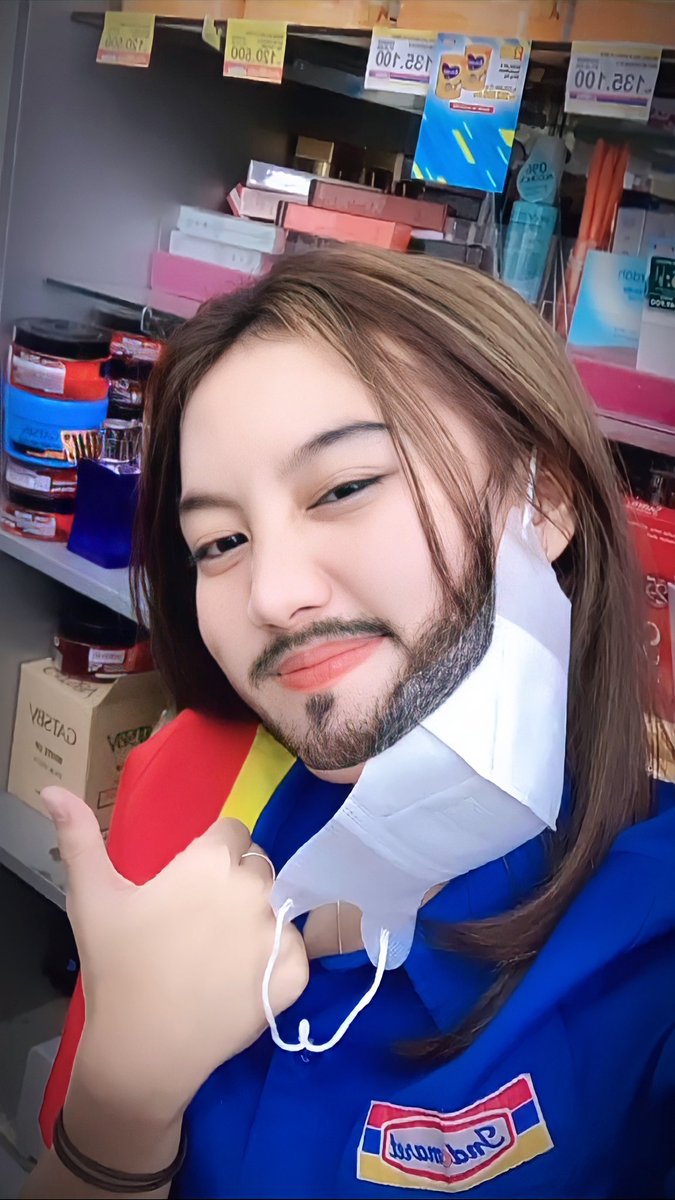 putriaae's tweet photo. Kalau nyapu jangan bersih biar dapet yang brewokan... https://t.co/cRyyZcnOVA