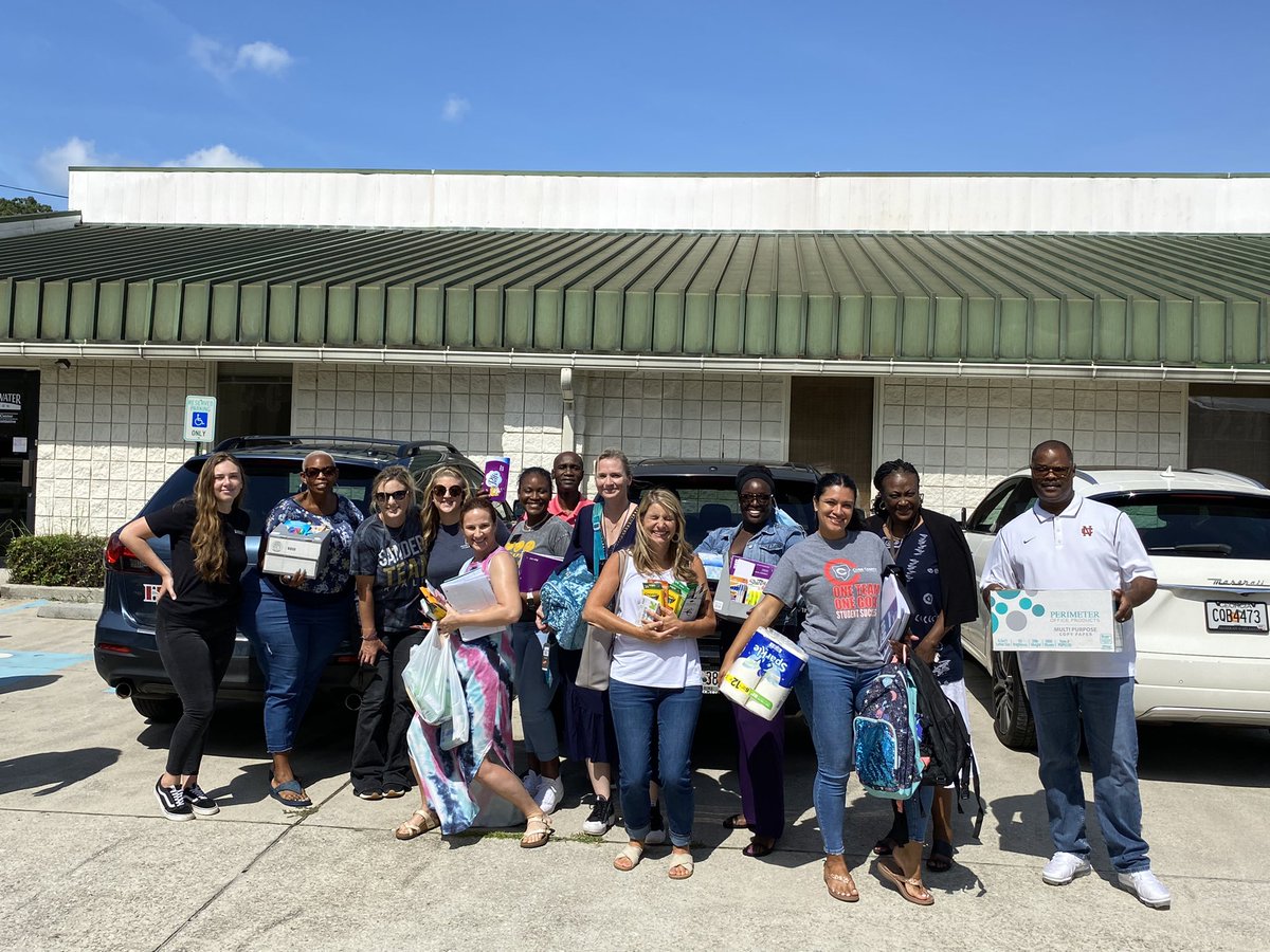 sw_cobb's tweet photo. Thank you Pacific Law Group & @RealtySander for making sure @CobbSchools students have the supplies they need. #studentsuccess #awareness #socialworking https://t.co/M2SlWEgb84