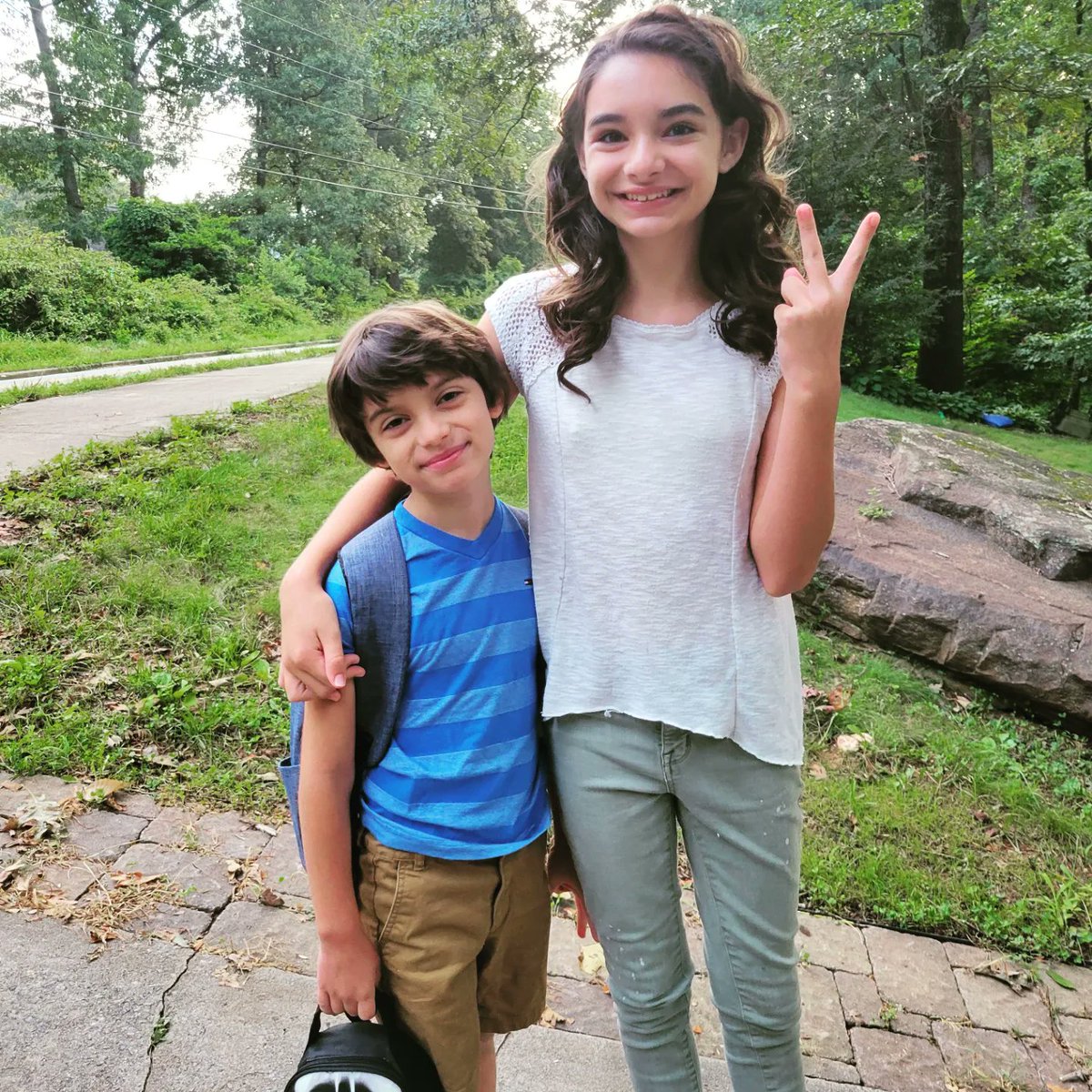 senora_ana's tweet photo. 1st day of school!! 
2nd and 6th grade here we go!! https://t.co/JD5mOvWGna
