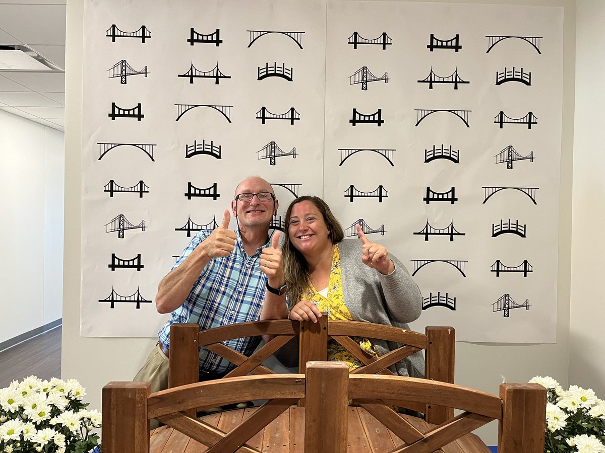 Jaclyn_Wesley's tweet image. First morning of #SLA2022 is off to a great start! 🌉🌟 @GCSDsuper @PaddyHillTweet