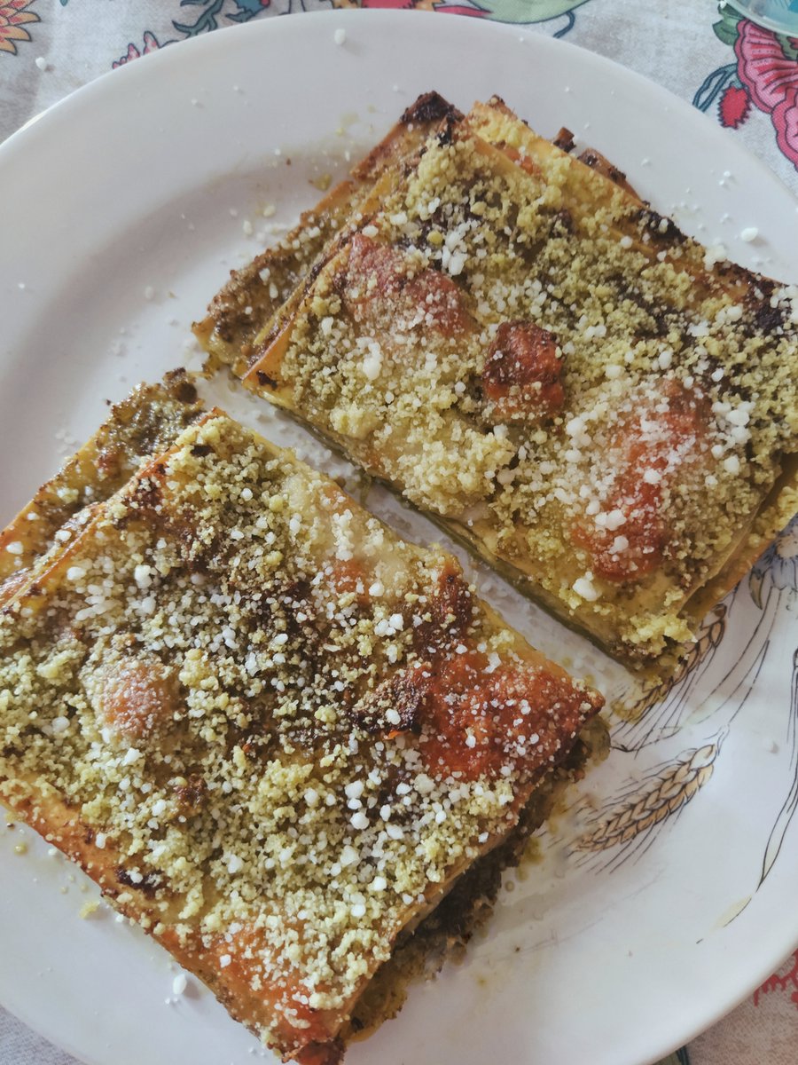 Lasagne al pesto, ricetta facile e veloce: wlust.org/2022/08/01/las…