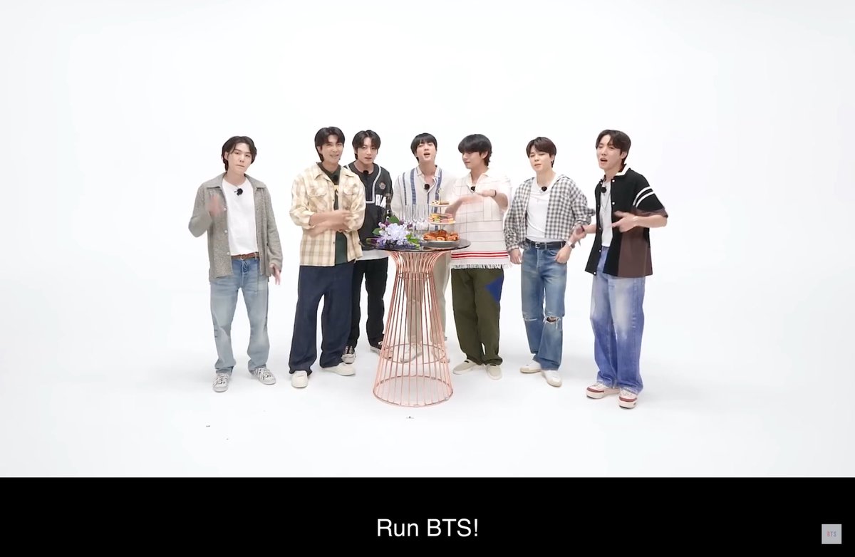 Jiminsjamas's tweet photo. Happy On the 7th Anniversary of Run BTS, @BTS_twt announce RUN BTS IS BACK on 16/08/2022!💜No surprise they told us today!💜IT’S THE 7 AGAIN 🥳They were wearing the clothes from the Olympic stadium photo.🥳 So excited!💜🥳💜 #RunBTS #ItsThe7Again #BTS #RunBTSBestVarietyShowEver https://t.co/d7klqXLkMh