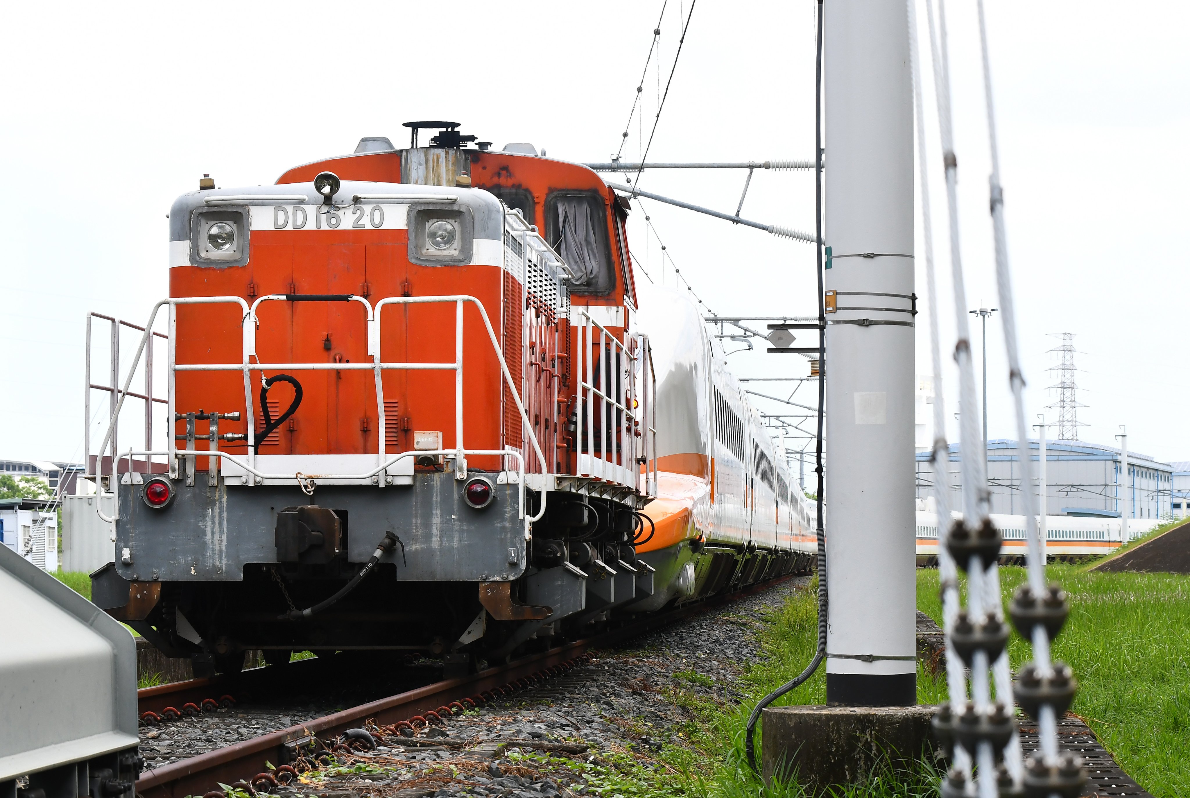 DD13501 鉄道プレート 貴重資料 鉄道モノ 蒸気機関車? 鉄道砲金? D51プレート D51484