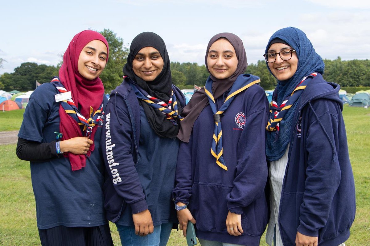 Chamboree's tweet image. Scouts and Guides enjoying the activities on site! #chamboree