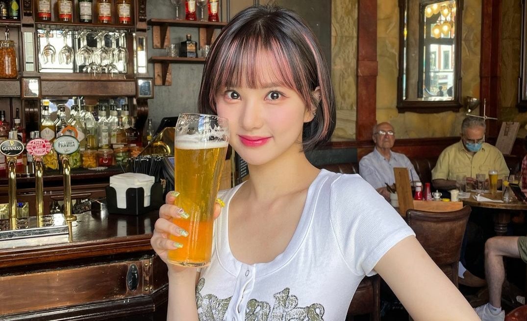 신나 보이네.. 🍺🍺🍺