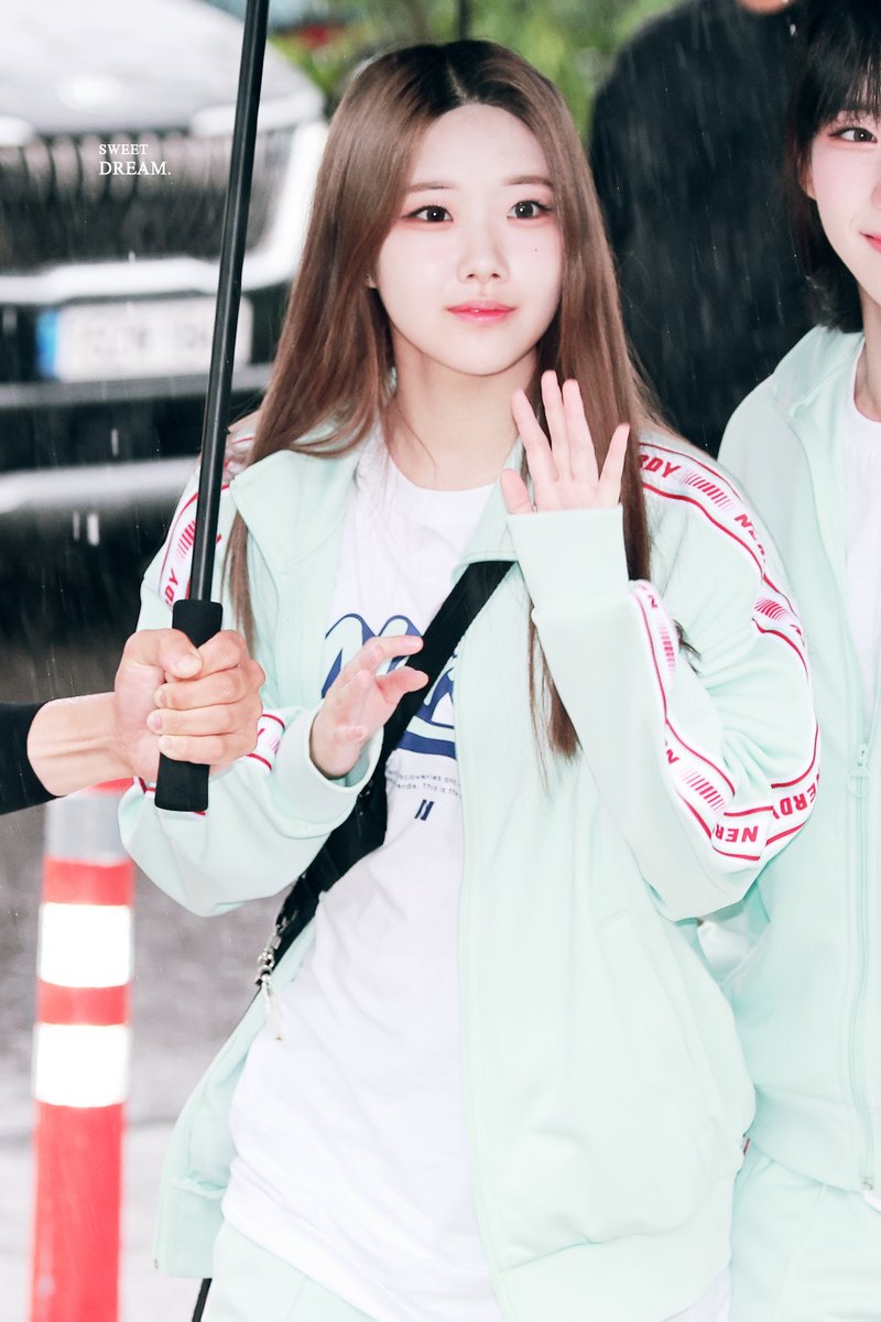 SD030604's tweet photo. 220801
#윤채원 #채원 https://t.co/yzIzXmyEn8