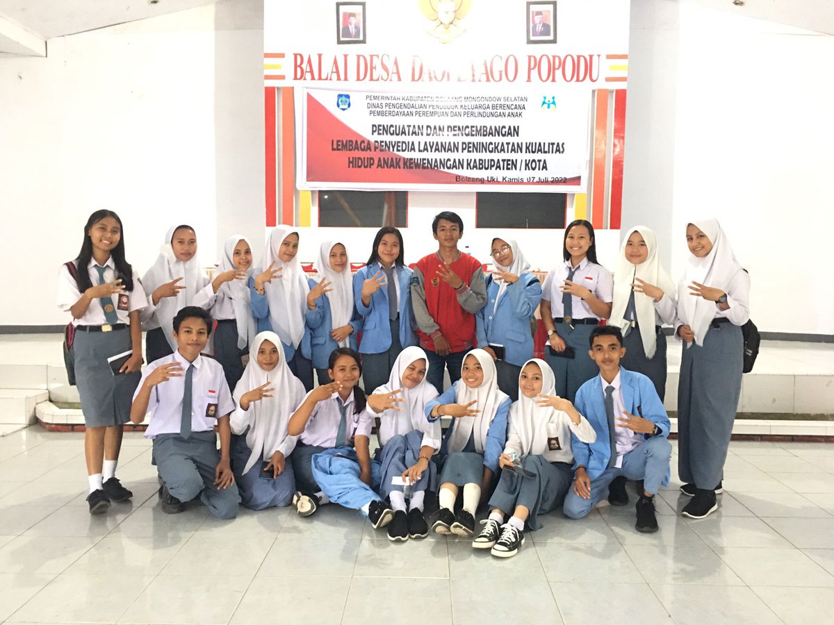 FAD_Bolsel's tweet photo. Forum Anak Daerah Bolaang Mongondow Selatan hadir dengan kepengurusan yang baru, dan semangat yang tinggi untuk bisa menjadi Pelopor &amp; Pelapor, menjadi wadah komunikasi bagi seluruh teman-teman anak Bolsel https://t.co/XKy81FShN8