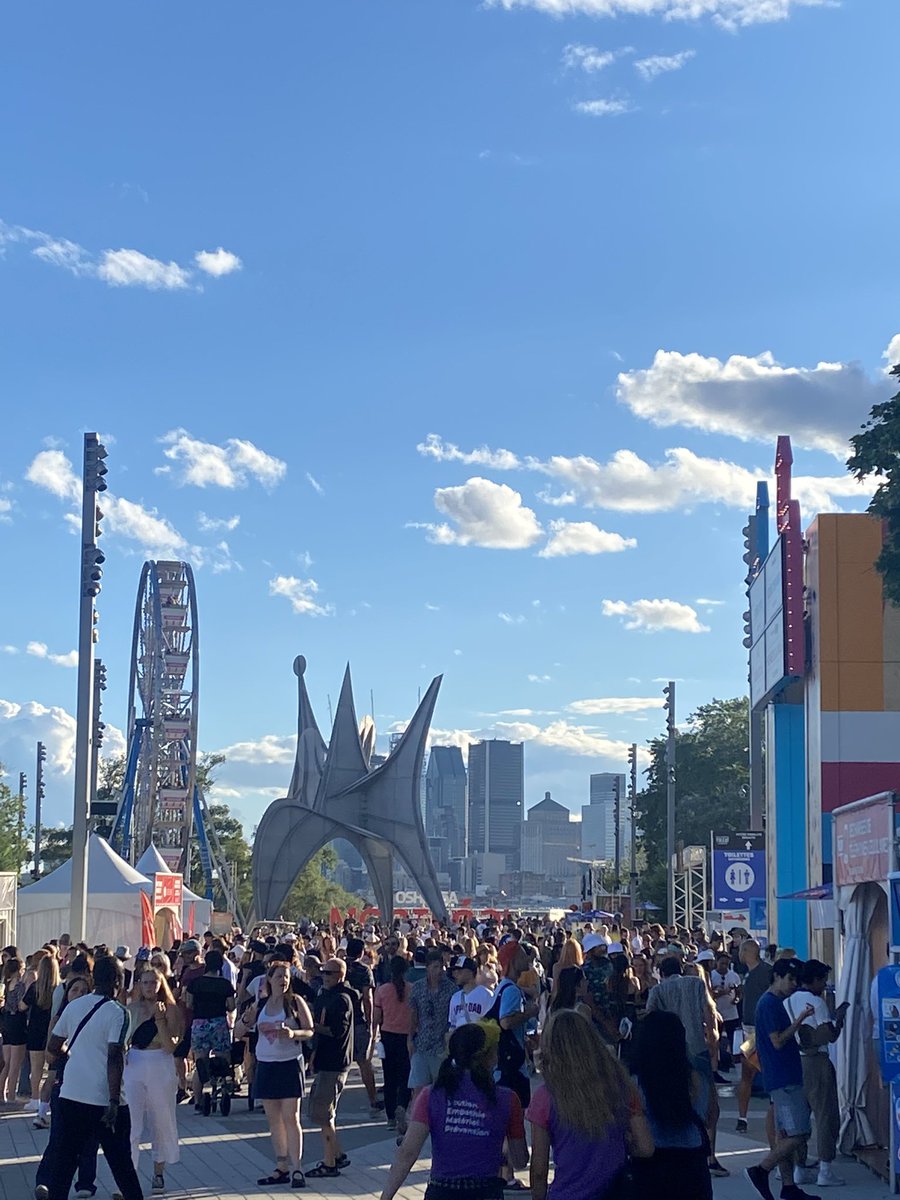 Aignap's tweet image. Still coming off the high of the #osheaga2022 festival. #Montreal sure can be festive in the summer