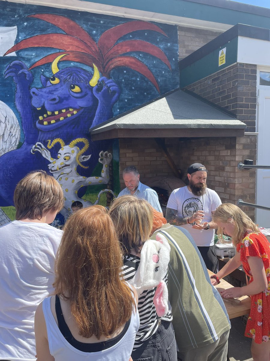 Feli's Restaurant tweet media