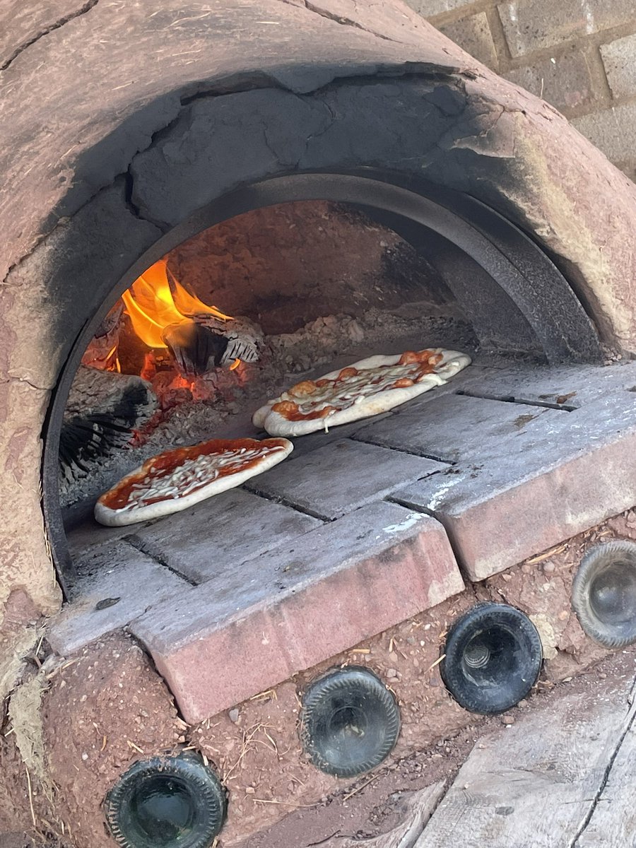 Feli's Restaurant tweet media