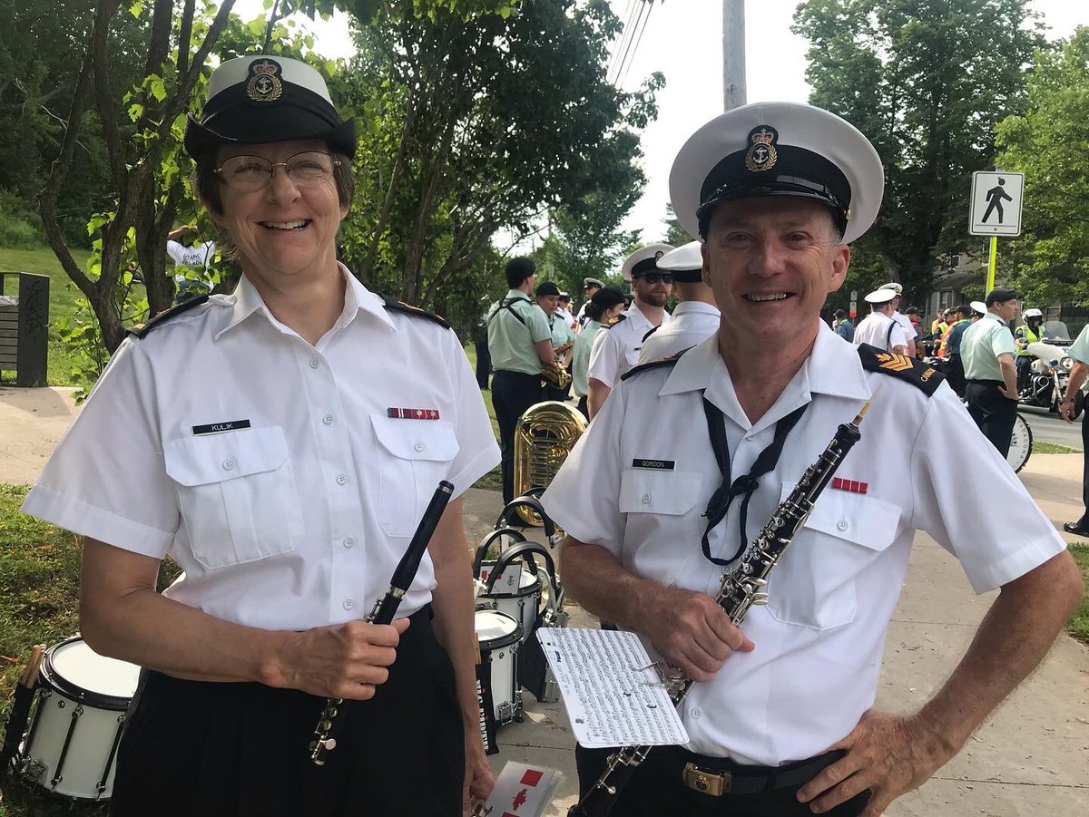 CFB_BFCHalifax's tweet photo. BFC HFX est fière de participer au défilé de la Fête de la fondation #HFX/#Darmouth! En ce jour, nous célébrons #JourDeLÉmancipation/#Fêtedelafondation, nous rappelons l’histoire du racisme envers les Noirs & saluons la force & la persévérance de leurs communautés. #MesFAC. https://t.co/HuvXYUvdNI