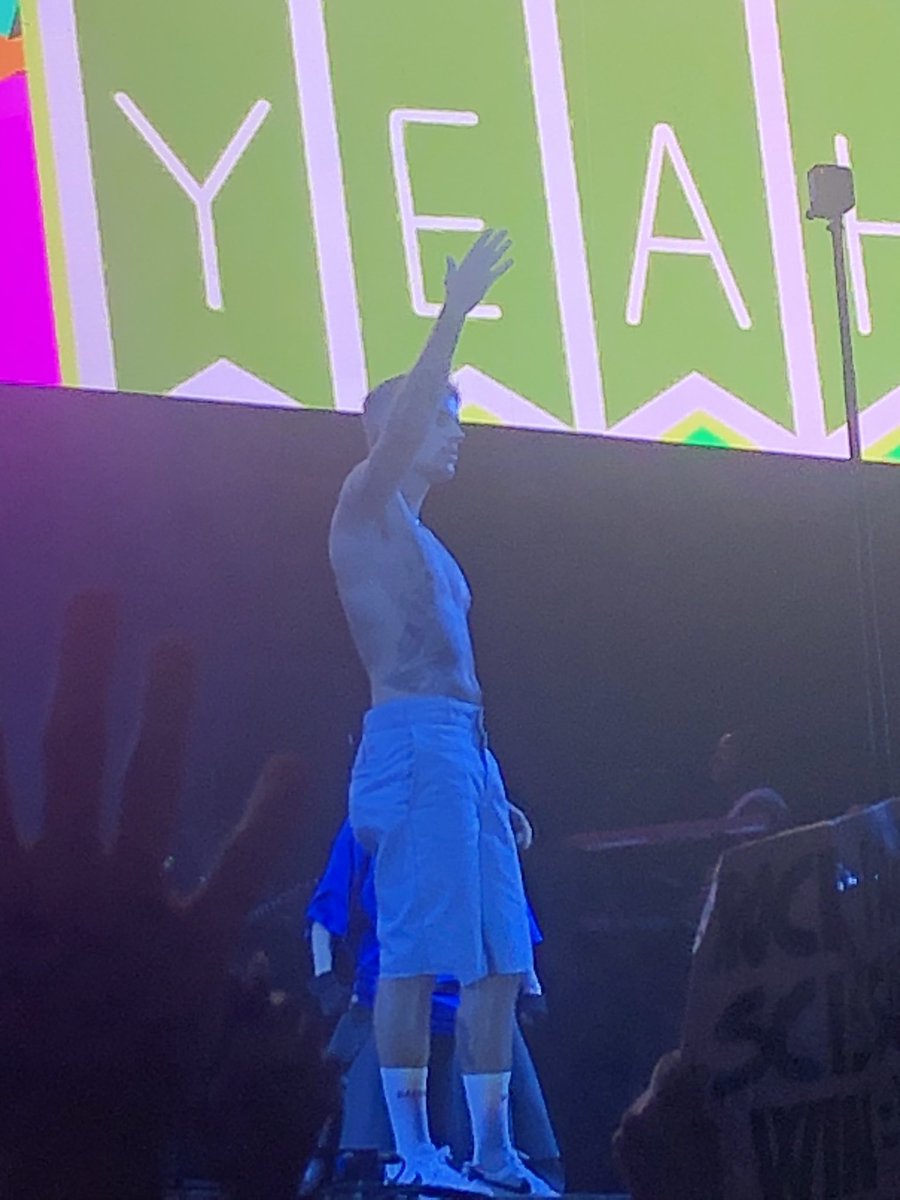 xbizzlecute_'s tweet photo. I LOVE HIM SO MUCH 🇮🇹❤️#LuccaSummerFestival #JusticeTour https://t.co/qOf8CF4k1O