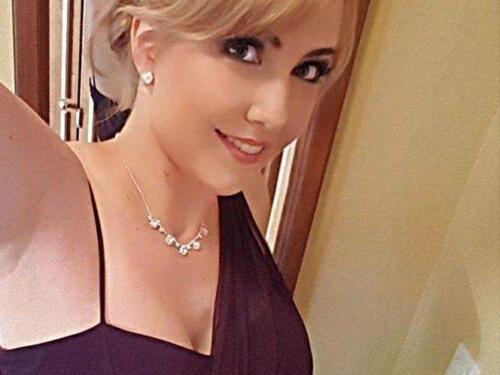 Ich bin devot, allerdings nicht bis zu meiner persönlichen Selbstaufgabe ,Schläge, Schmerzen und Abarten sind nicht meins. Allerdings lasse ich mich gerne fesseln und benutzen. - Direkt zum Profil => rb.gy/pnpgas