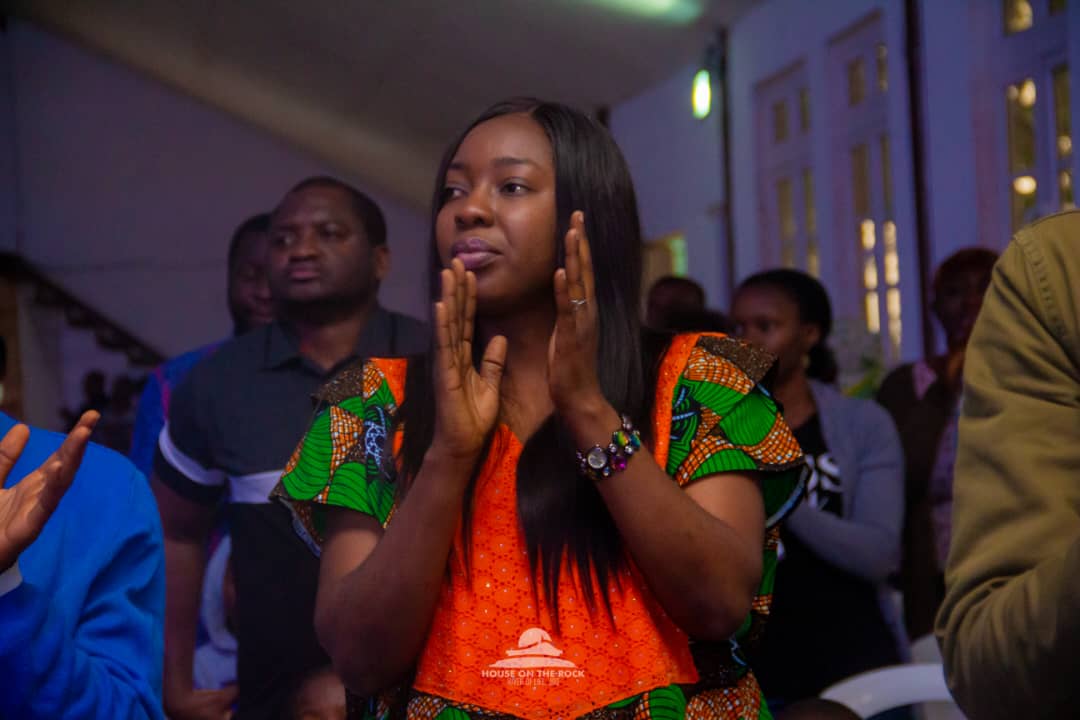HotrJos's tweet photo. |PRAISE|
🎼Lord You are Good and your mercy endureth forever
Lord You are good and your mercy endureth forever
People from every nation and tongue
From generation to generation
We worship You🎼
Song by Israel & New breed
#FreshStartService
#HOTRJos
#OurYearOfHisFullness https://t.co/qiwOjN7xEv