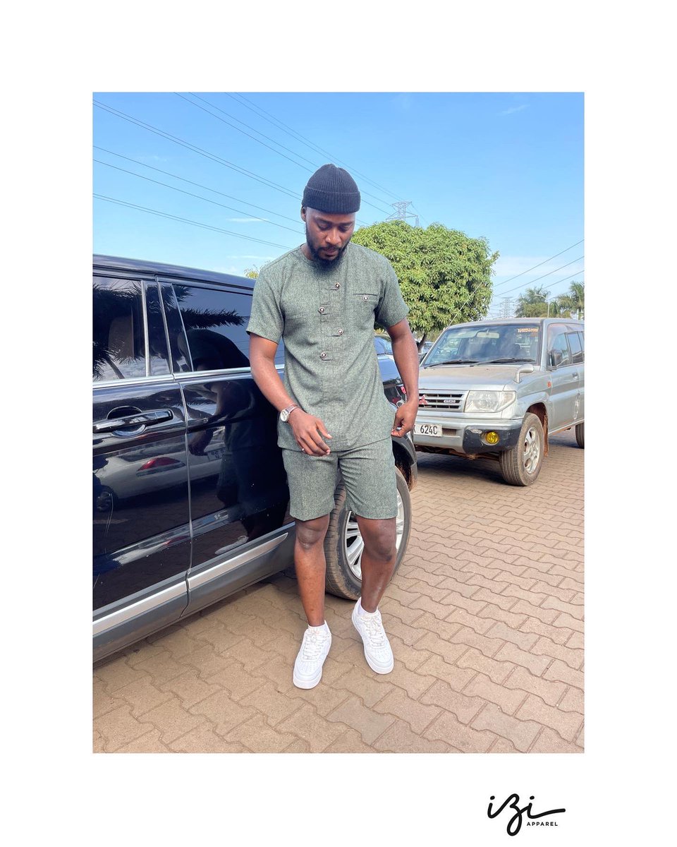 RamahKizito's tweet photo. Serving Expensive Minimalism In This Nature-Inspired Two Piece, Custom-made By @IziApparel
Appointments ☎️: +256778688207
#SuitsWithIzi 🧶🇺🇬 https://t.co/X5HONuv9Kb