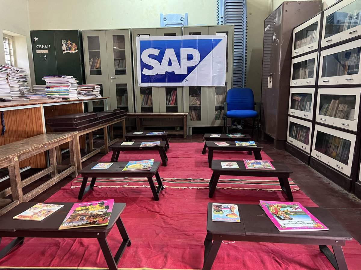 257_rajesh's tweet photo. What best to start the day with setting up a simple library in BBMP primary school & distribution of Kalika Chetarike work book to 9th std student’s, offcourse under the banner of our esteemed company SAP, thanks to @RowllahBasheer @sap4good @saplabsindia @sapcsr @gangadharansind https://t.co/zfrFayXhE8