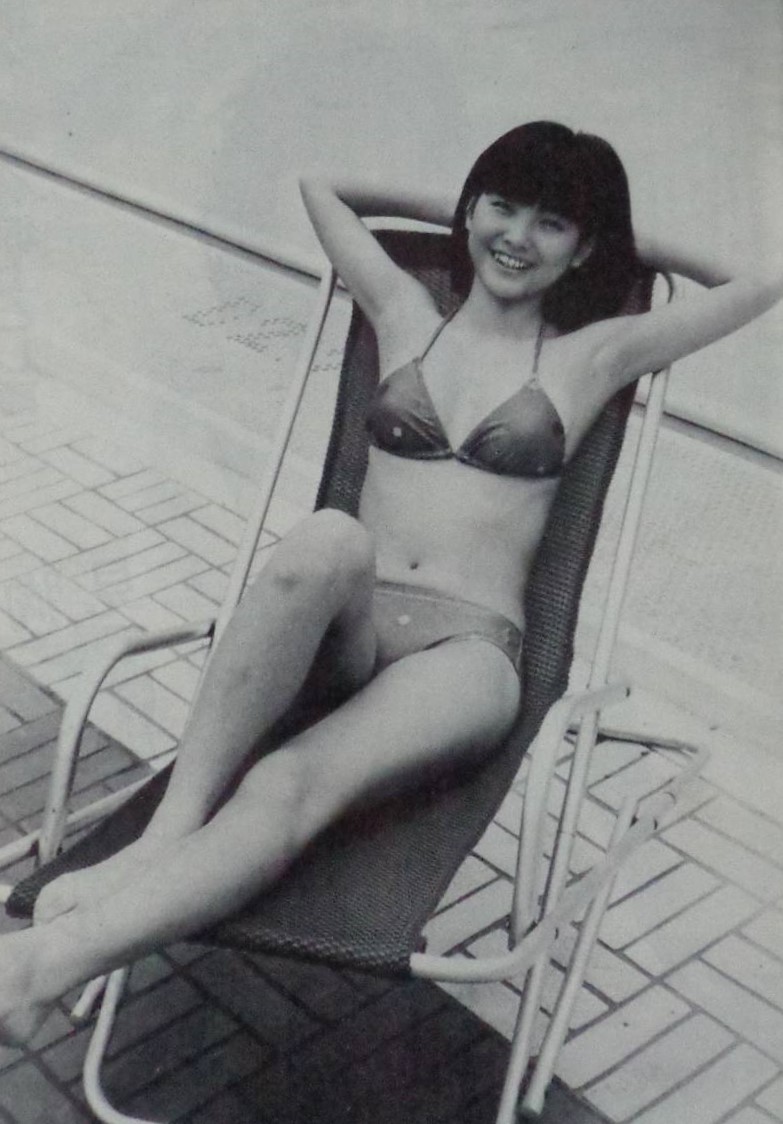 ちょっと一興😉】 モノクロ▷カラー #水野きみこ 某雑誌の特集記事より