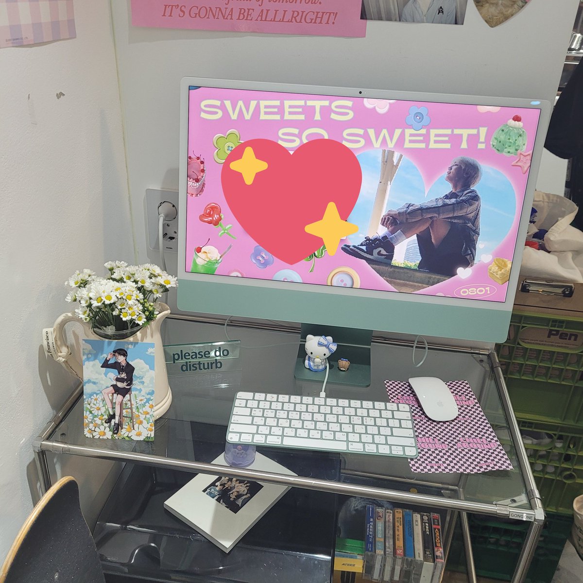min08019's tweet photo. 너무너무 귀여웠던 성민이 생카🐰✨️ 사람이 많아서 사진은 많이 못 찍었지만 귀여운 포토케이크와 성민픽 핑캐릴 너무 맛있었습니다👍💗 최고‼️성민이 생일 축하해ㅣ🎂💝
#성민이의_20살_쏘스윗
#SWEETS_SO_SWEET https://t.co/JV0abYMWML
