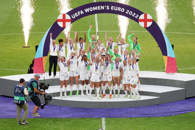 SPHLibrary's tweet photo. Just as #HopePowell was conferred an honorary doctorate by this university last week, we'd like 2 congratulate #ENG @Lionesses for becoming @UEFA champions. How *fab* does that sound (& look)?๐๐ https://t.co/mZjfTitwqf