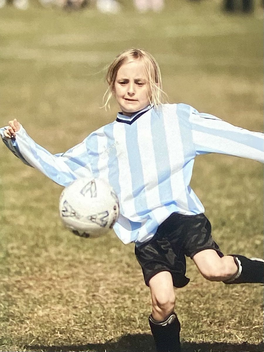 STILL NOT OVER IT. HISTORY MADE!🦁🏴󠁧󠁢󠁥󠁮󠁧󠁿🏡❤️Hopefully a brighter future for Women’s football now after growing up with so much negativity. Younger me is very happy!! #WEURO2022 #Lionessess