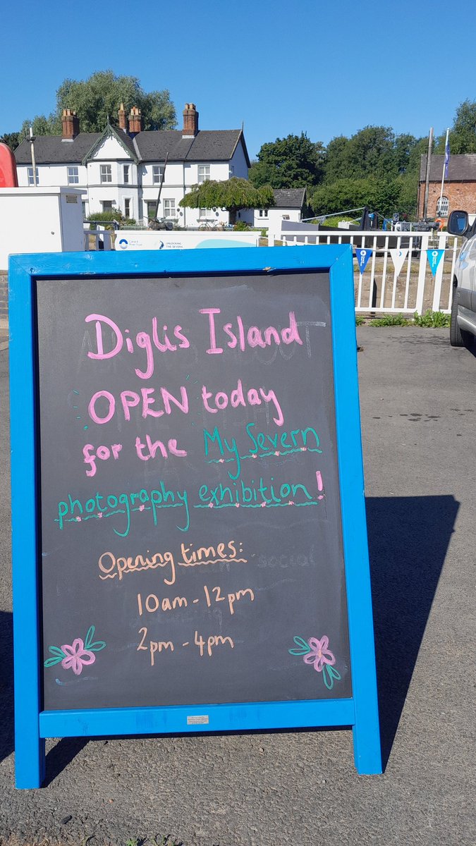Diglis Island is open today for visitors! 🌸🌿 Get your sunnies on and come and explore this Victorian lock island 😎 #MySevern2022