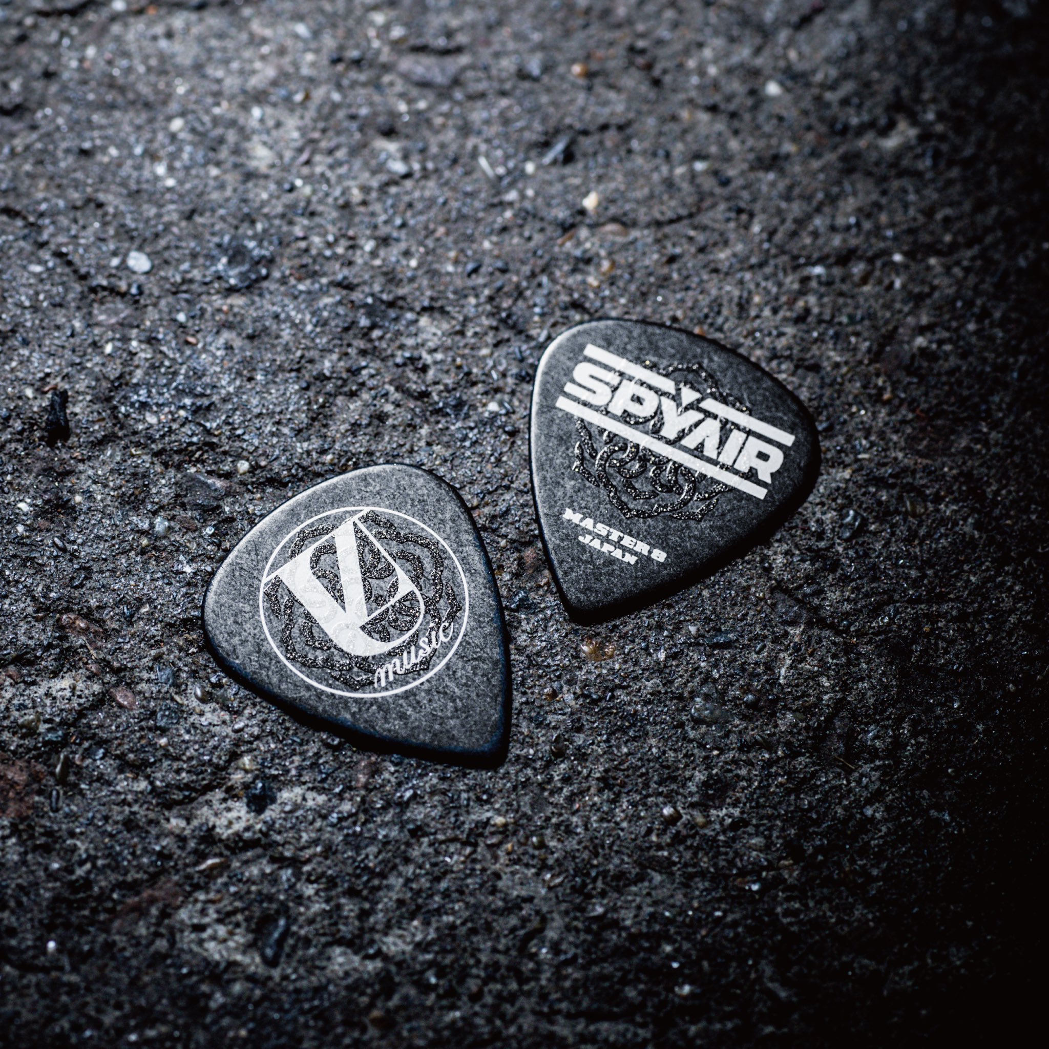 MASTER 8 JAPAN GUITAR PICKS on X