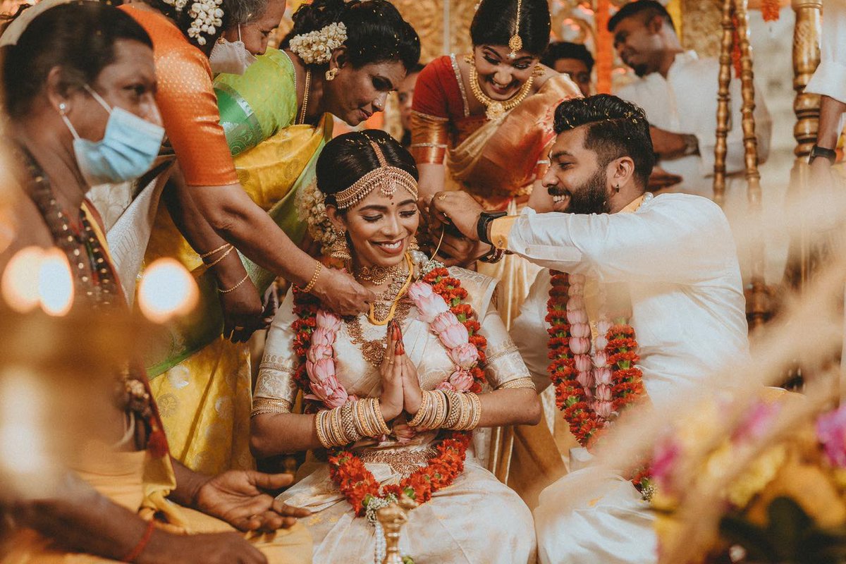 AndrewkoeStudio's tweet photo. “I feel a glow just thinking of you and the way you look on this important day.”
Wedding photos of Theevanesh & Monissha.
-
#weddingdetails #photography #weddingphotography #weddinginspiration #brideandgroom #weddingsutra #sonyalpha #sonyalpha7iv #sonymalaysia #capturingemotions https://t.co/ziejupEqXQ