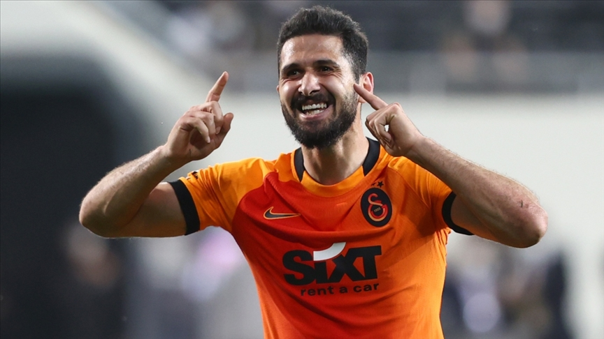 Tempobetgir's tweet photo. ⚽️Dün oynanan #Galatasaray - Fiorentina maçında ikinci golün sahibi Emre Akbaba;

📢"Çok çalışıyorum. Yaşadığım talihsizliklerden sonra buna mecburum. Bu çalışmanın farkını sahada hissediyorum" https://t.co/LfeJKj2f0z