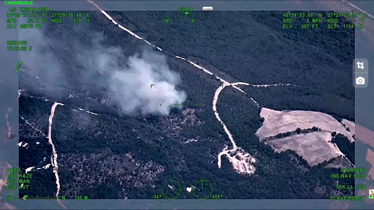 📍 Çanakkale / Biga

Orman yangınına 13 dakika içerisinde ilk müdahaleyi gerçekleştirdik.

➡️  3 helikopter, 14 arazöz, 2 dozer.

Orman yangınlarıyla mücadelemiz devam ediyor. Ormanda ateş yakma, çöp bırakma, sigara izmaritini atma, yangına #SebepOlma